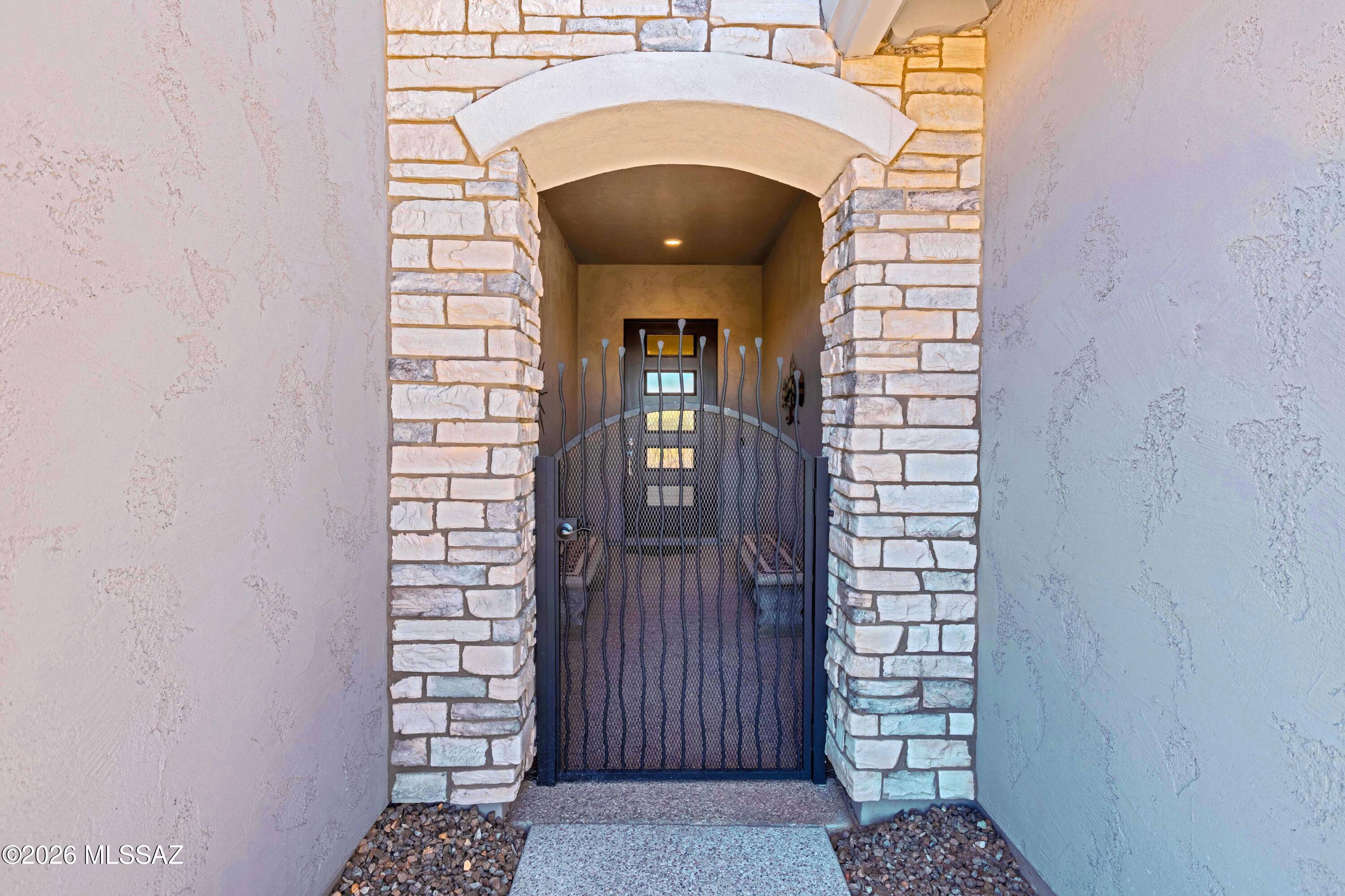 61117 E Flagstone Lane