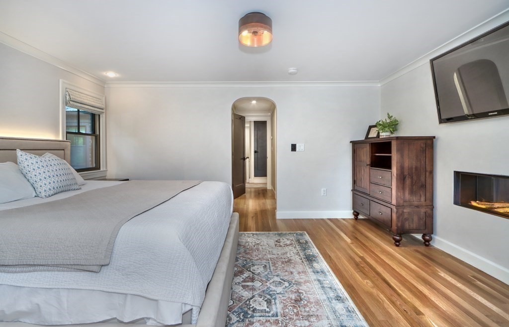 27 Cabot St