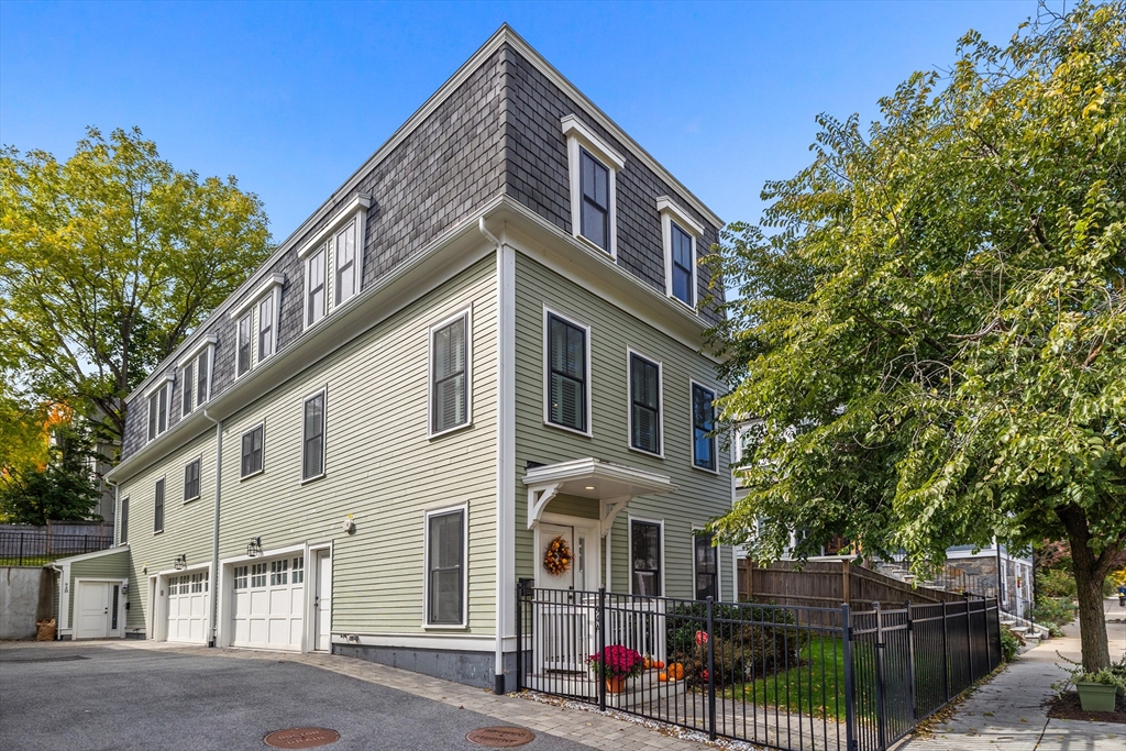 94 Cornell St # A