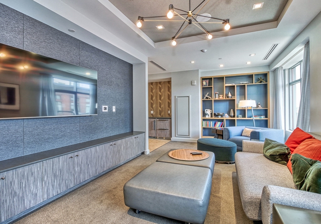 375 Canal Street # 1009