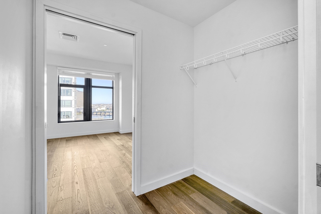 375 Canal Street # 1009