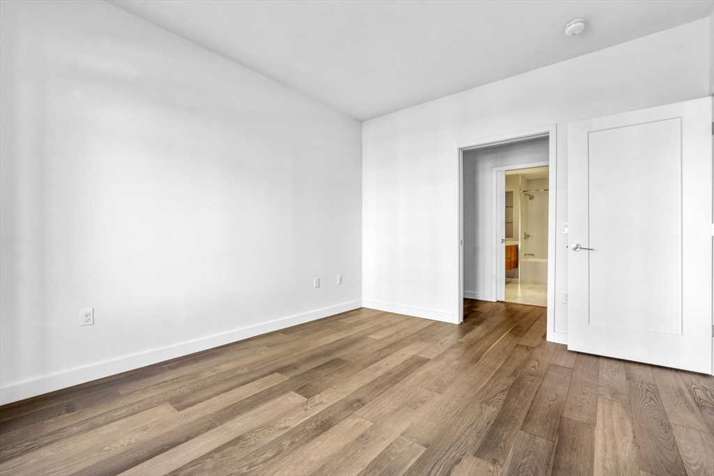 375 Canal Street # 1009