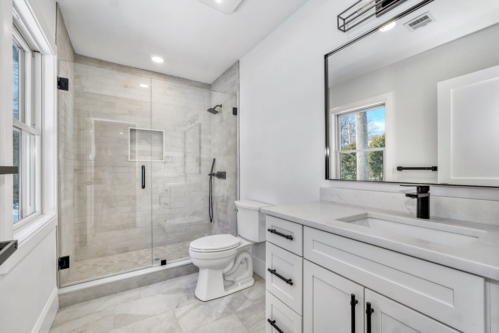 8 Chestnut St