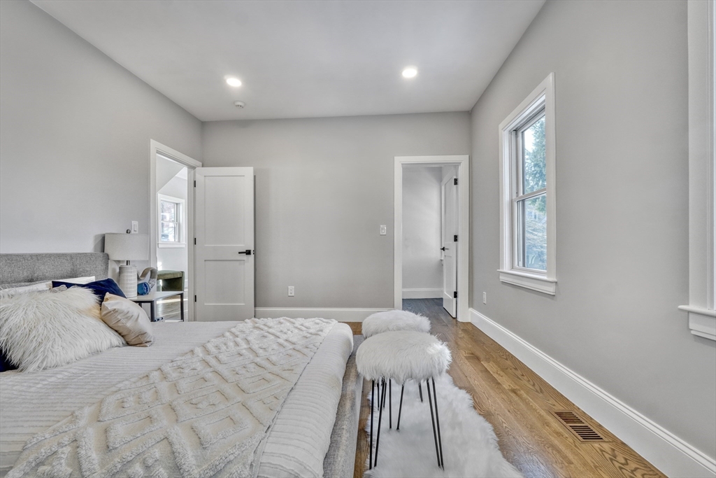8 Chestnut St