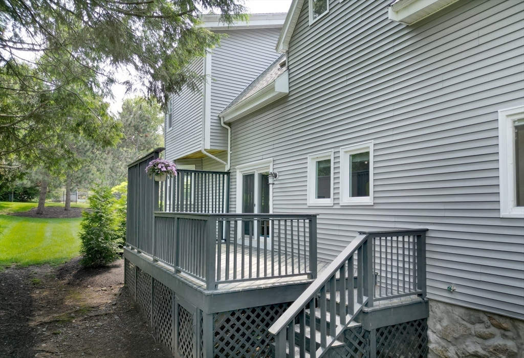4 Aricia Ln