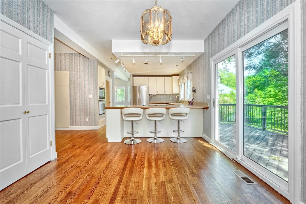 4 Aricia Ln