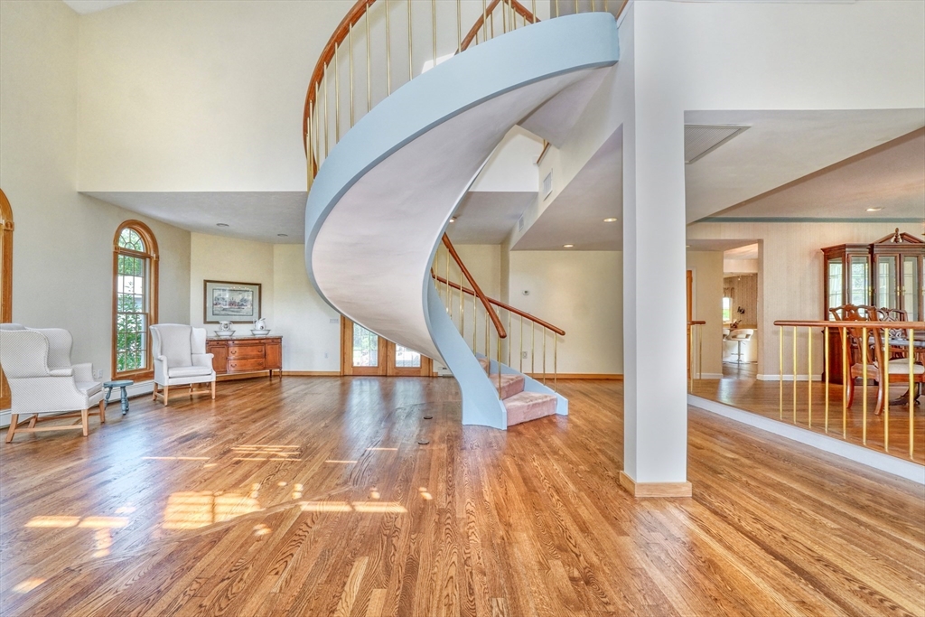 4 Aricia Ln