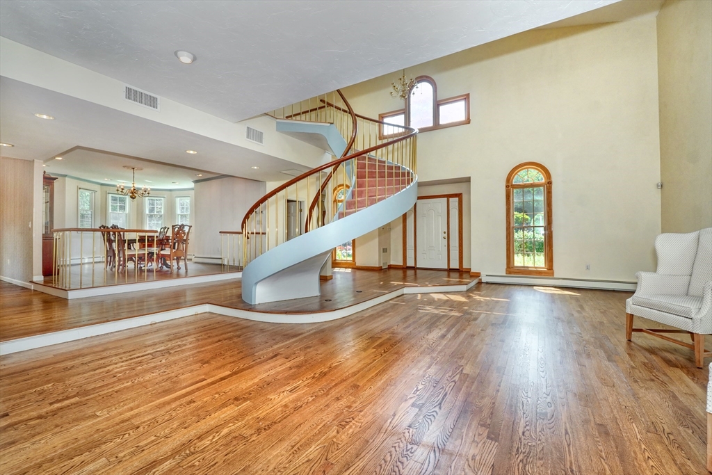 4 Aricia Ln