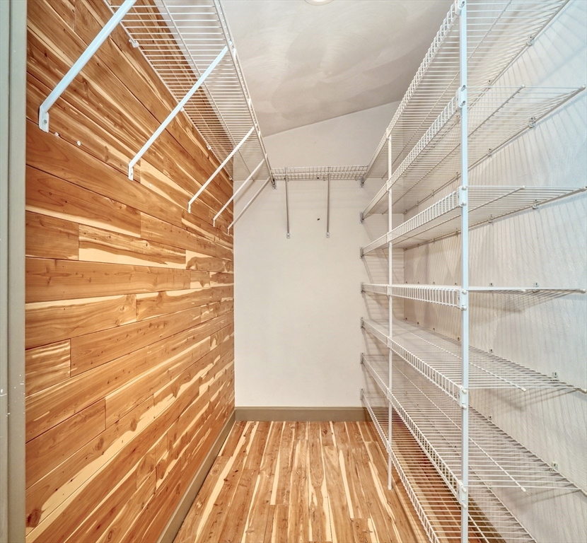 4 Aricia Ln