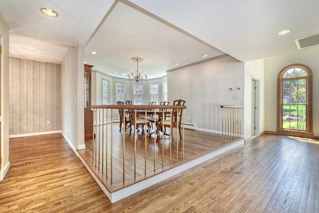 4 Aricia Ln