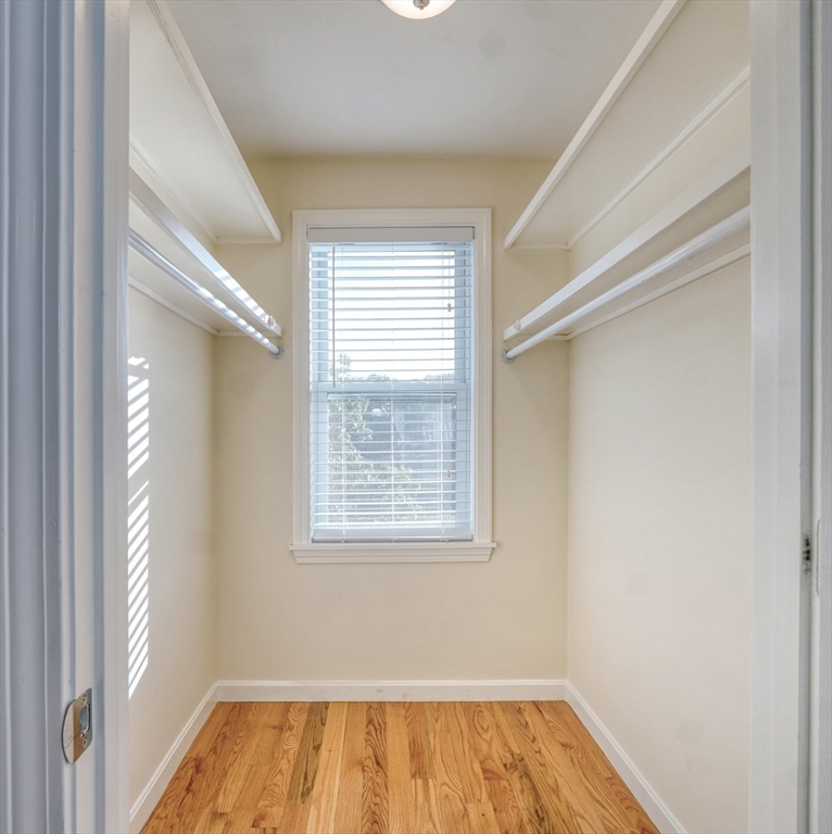 87 Riverbank Rd
