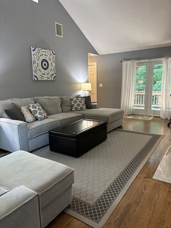 22 Grove Pl # 6