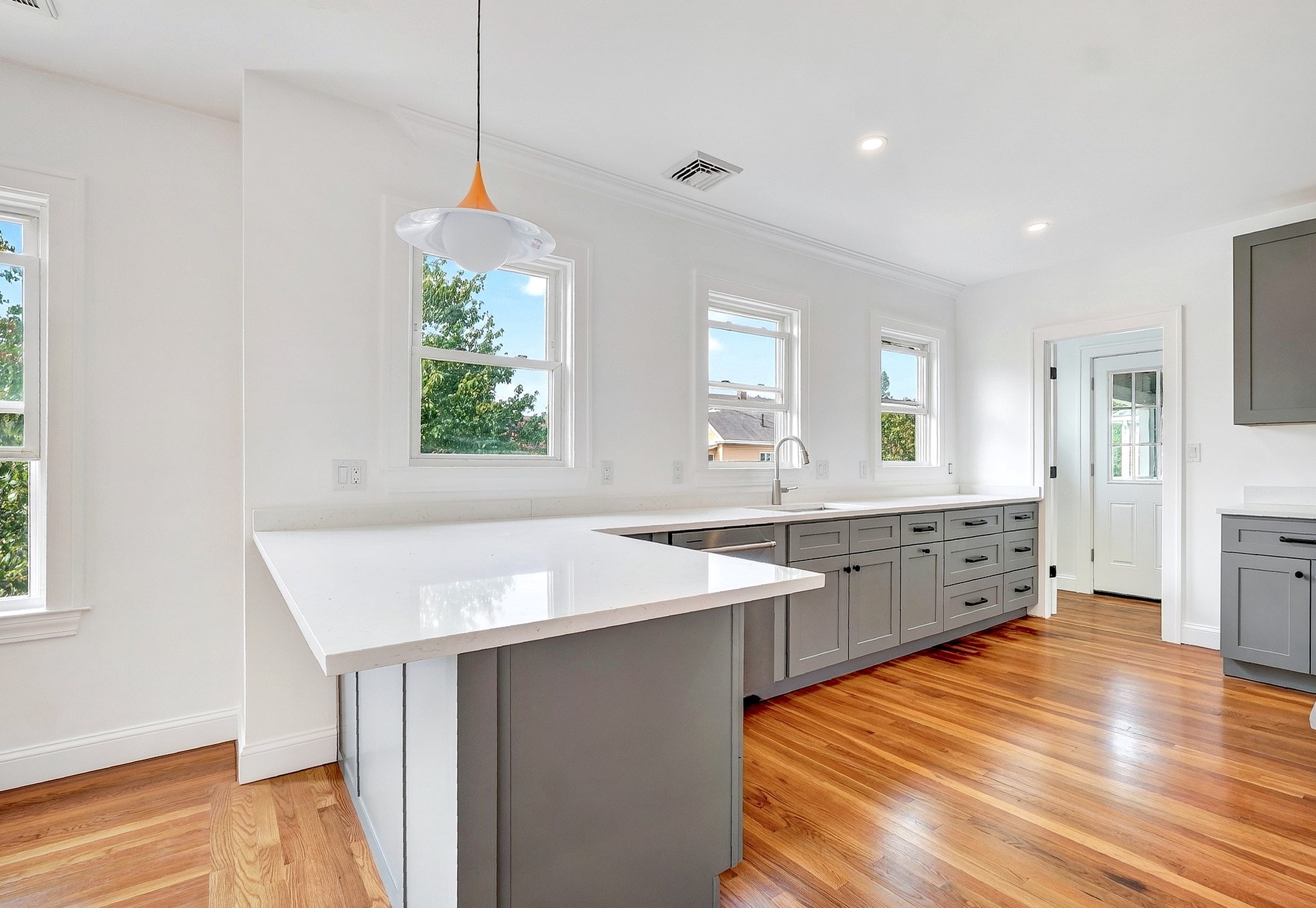 42 Adams St # 2