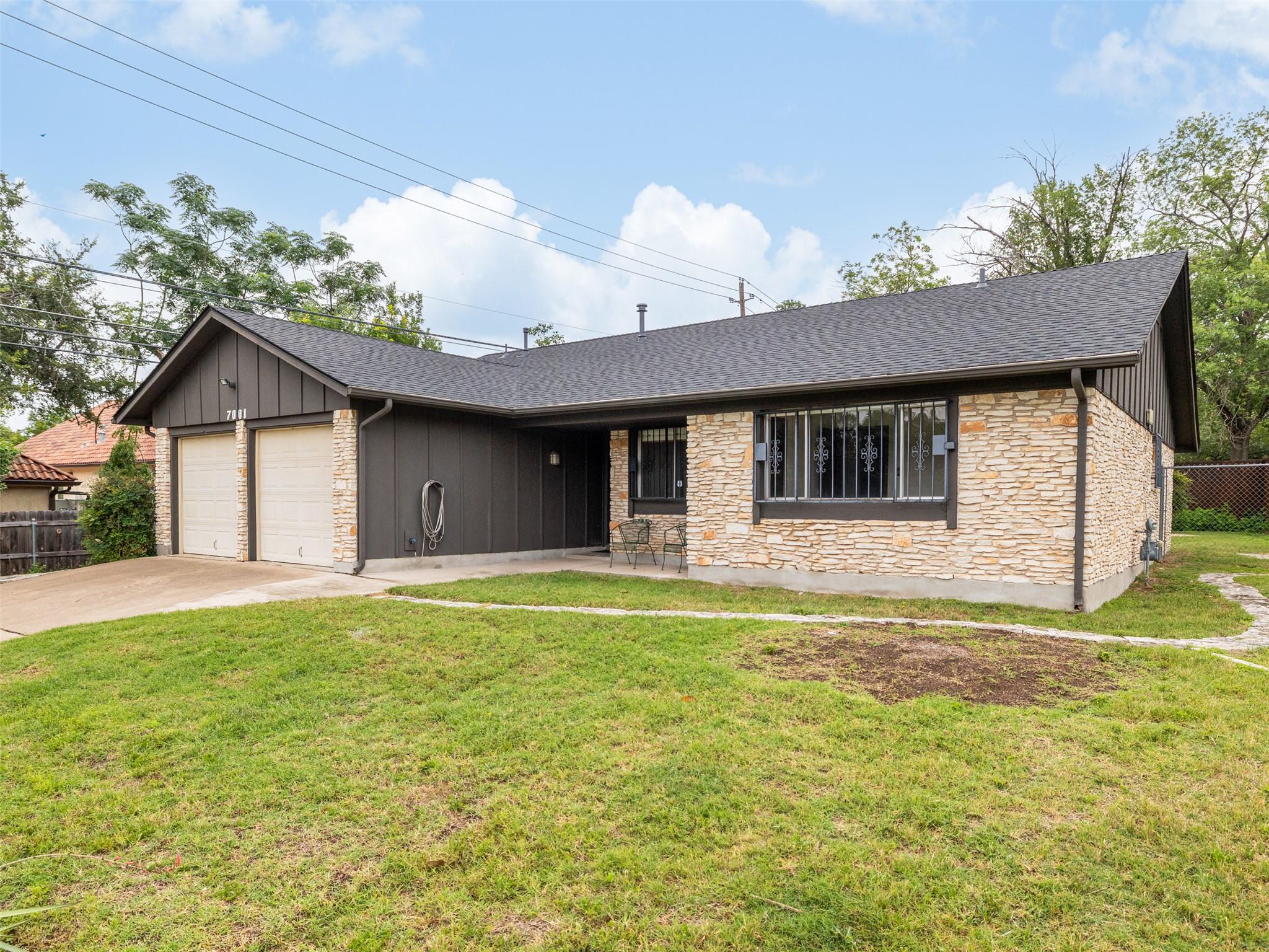 7001 Watchwood DR