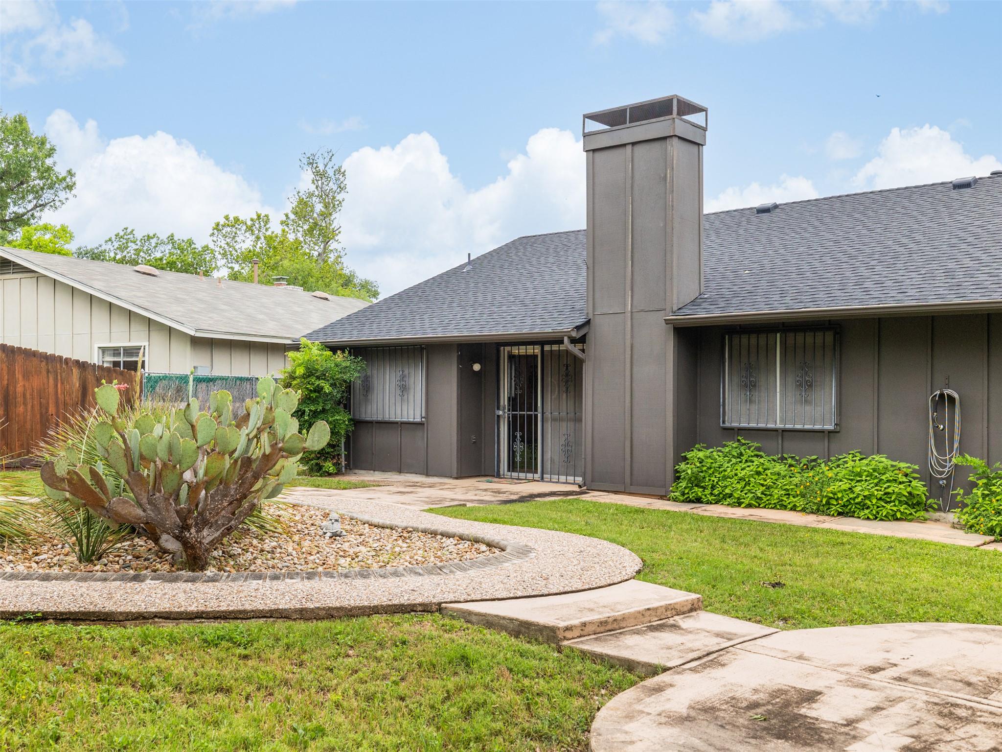 7001 Watchwood DR