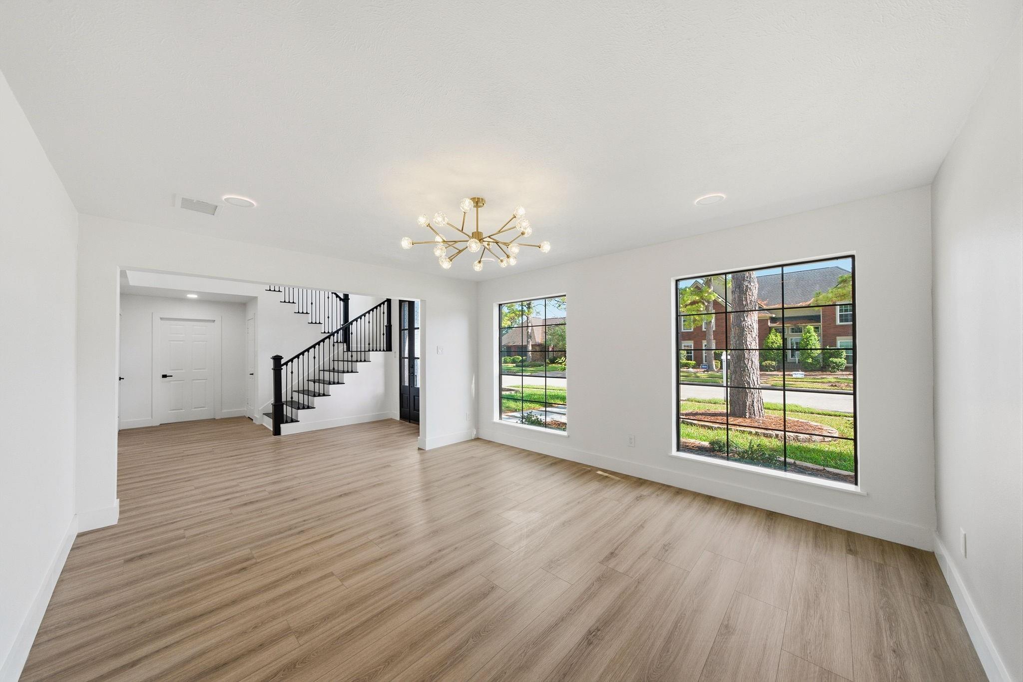 2304 Eagles Way