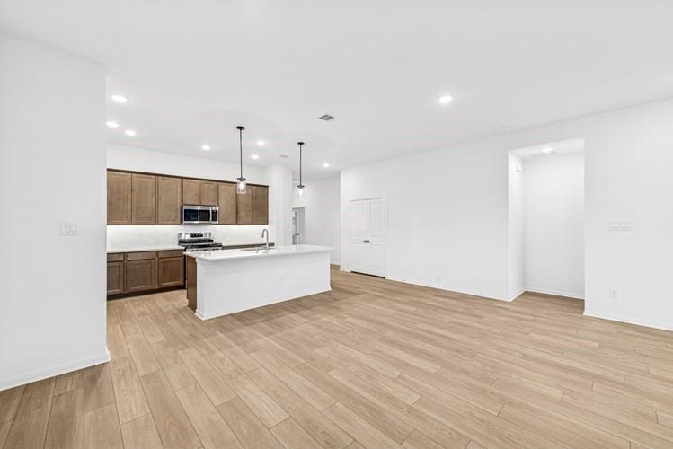 326 Prairie Warbler Street