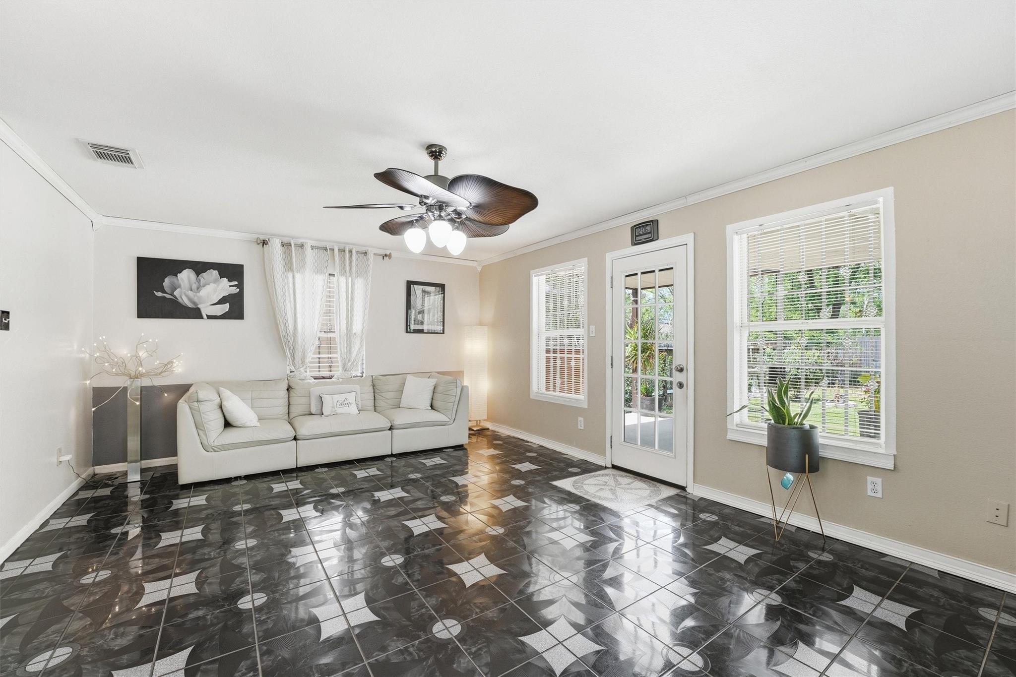 527 Solomon Lane