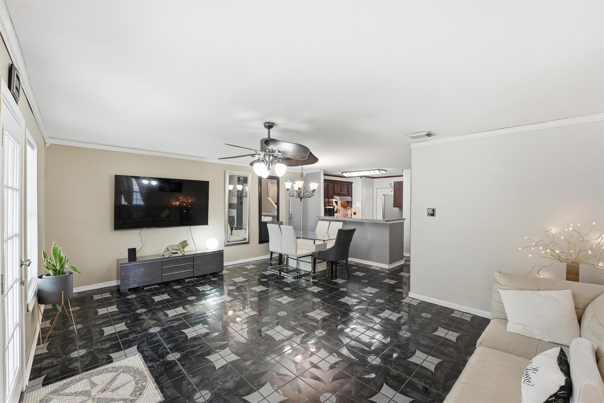 527 Solomon Lane