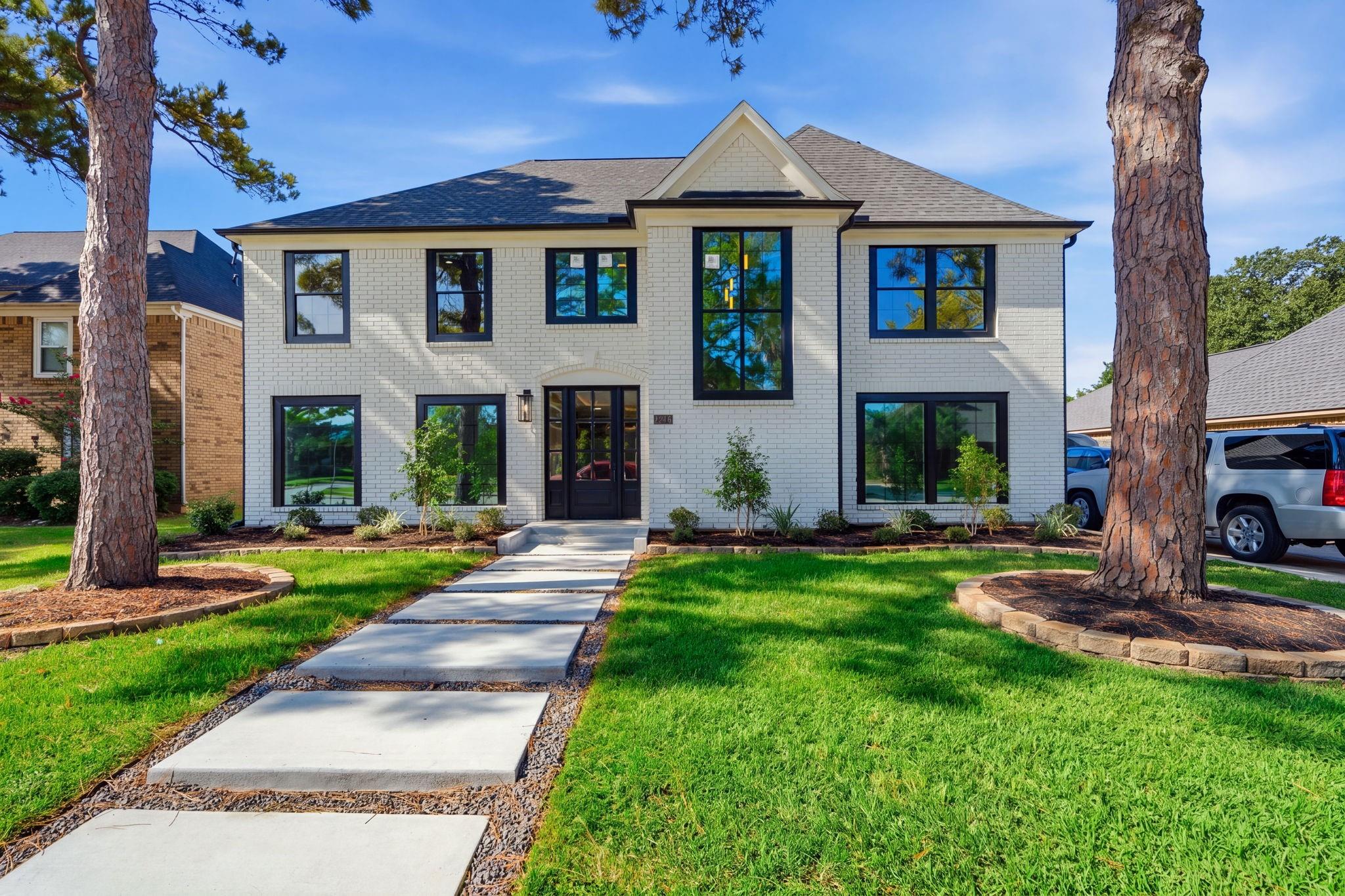 2304 Eagles Way