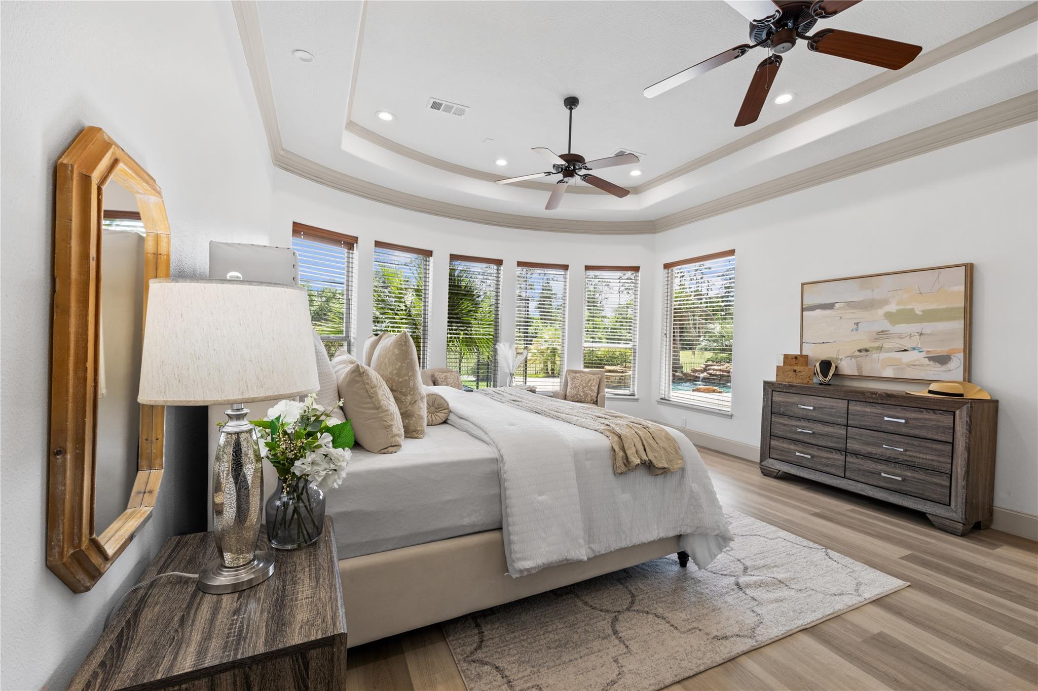 6623 Green Gable Manor