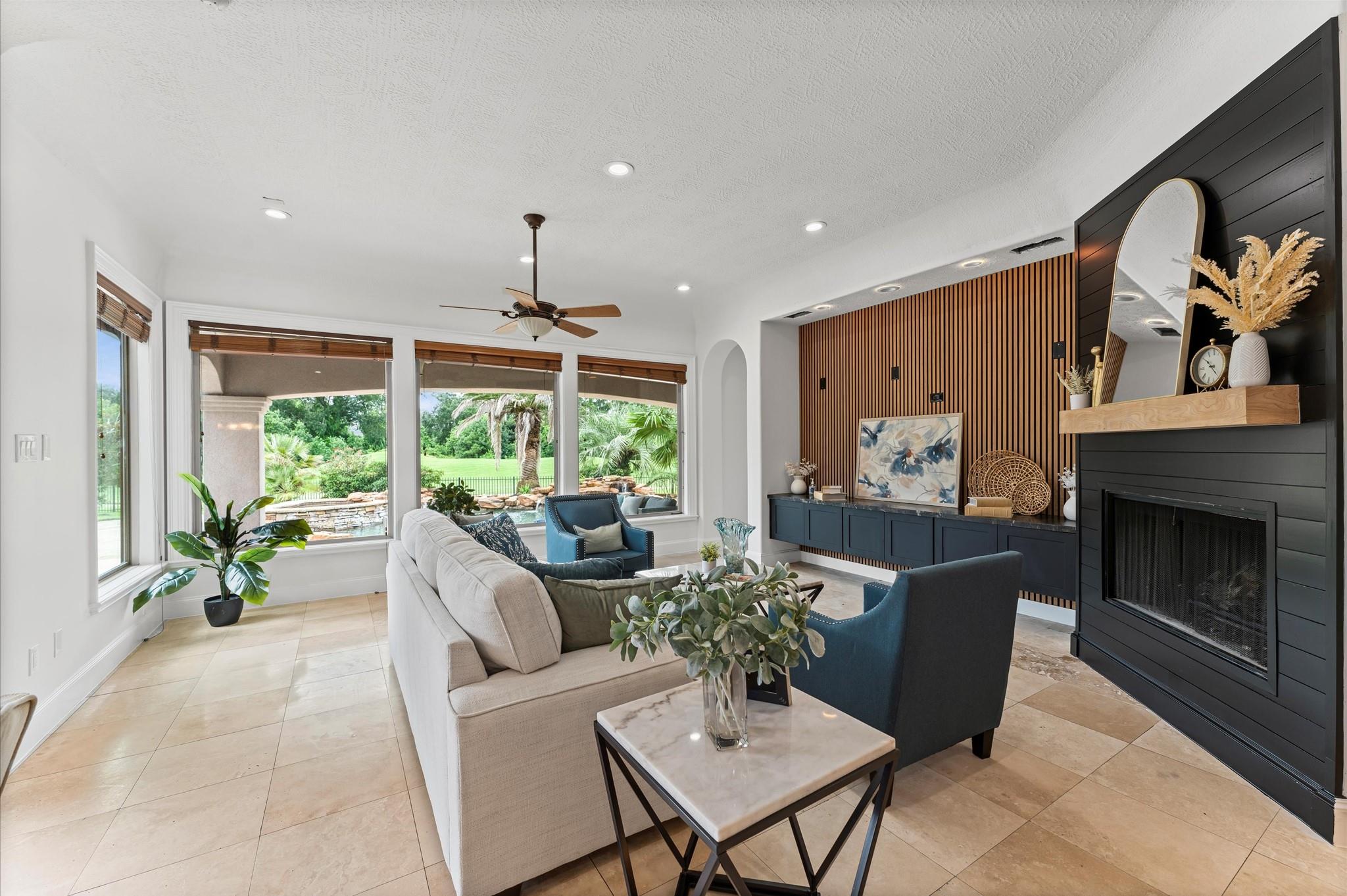 6623 Green Gable Manor