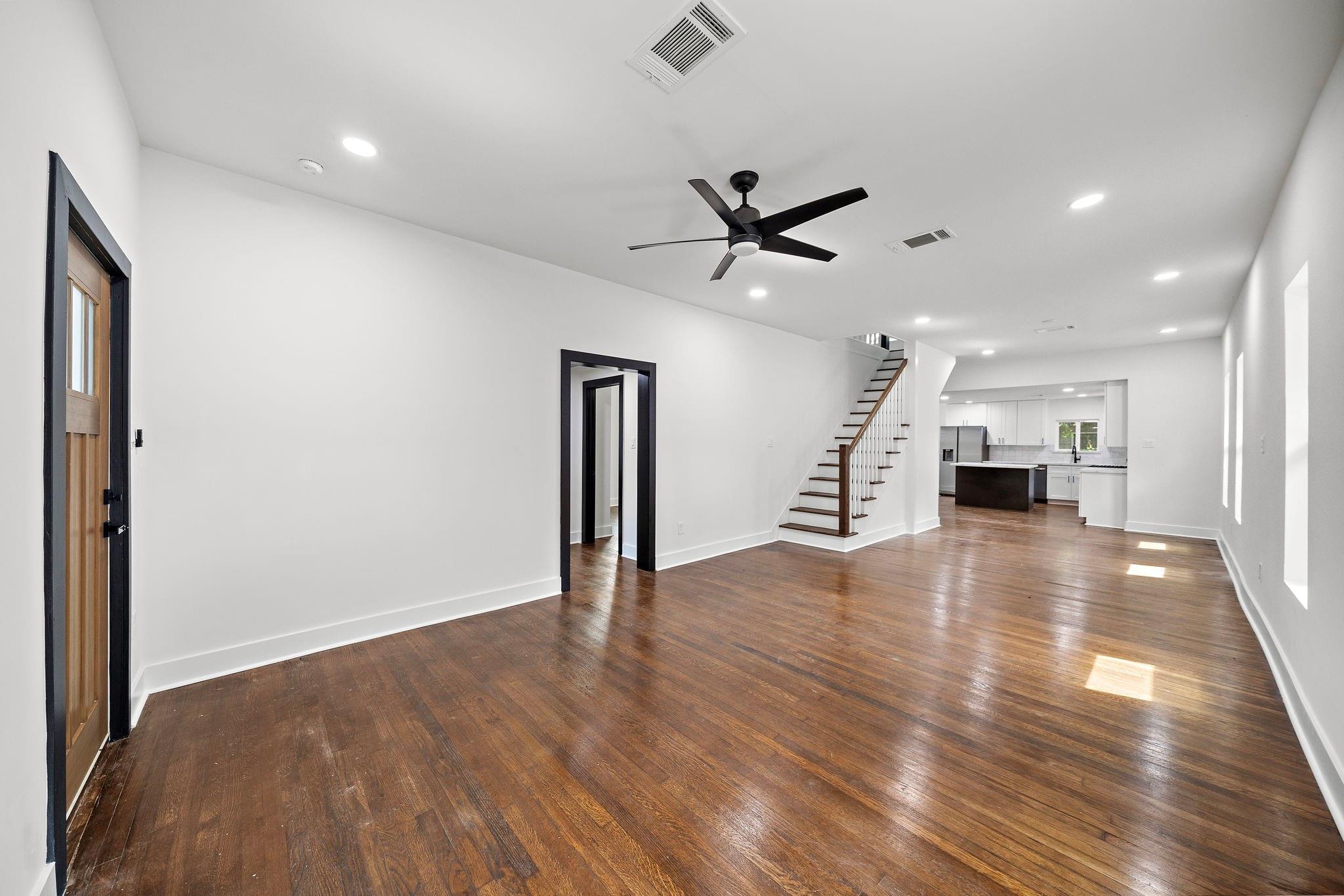 7305 Capitol Street