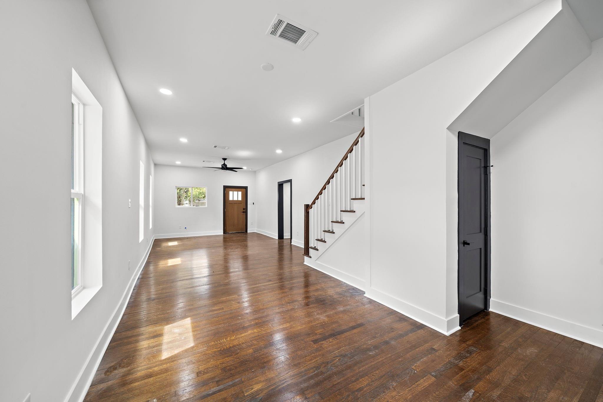 7305 Capitol Street