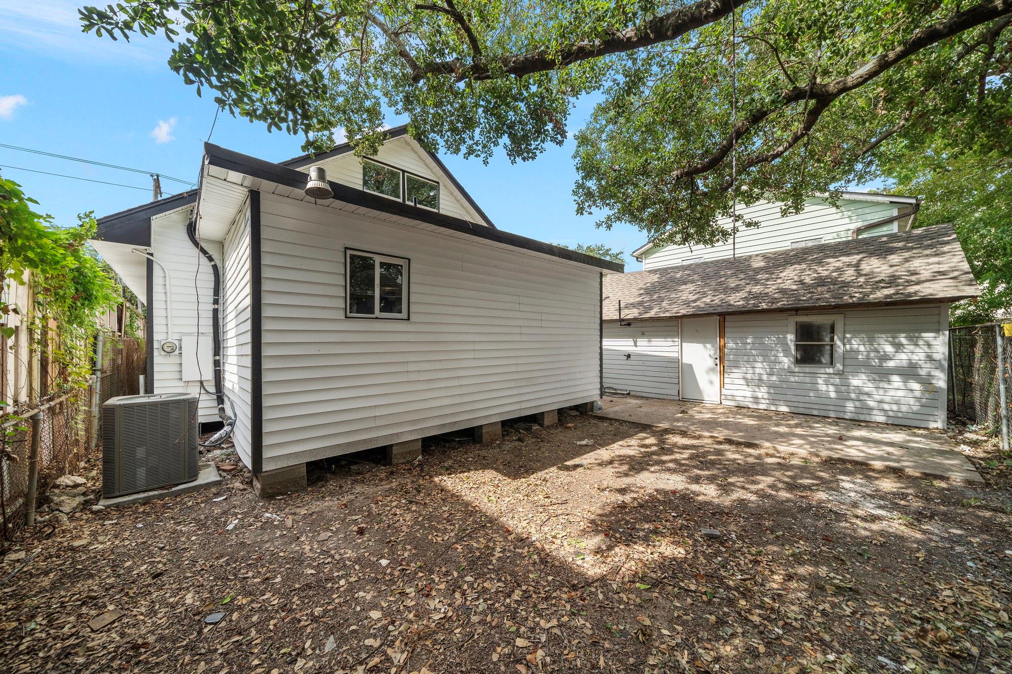 7305 Capitol Street