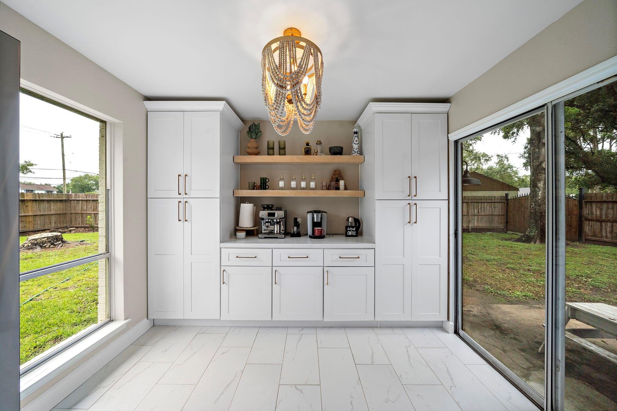 505 Williamsburg Circle