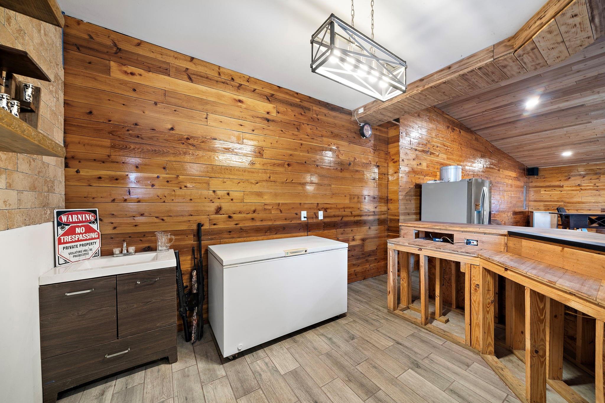 2236 Garden Rd Cr 109