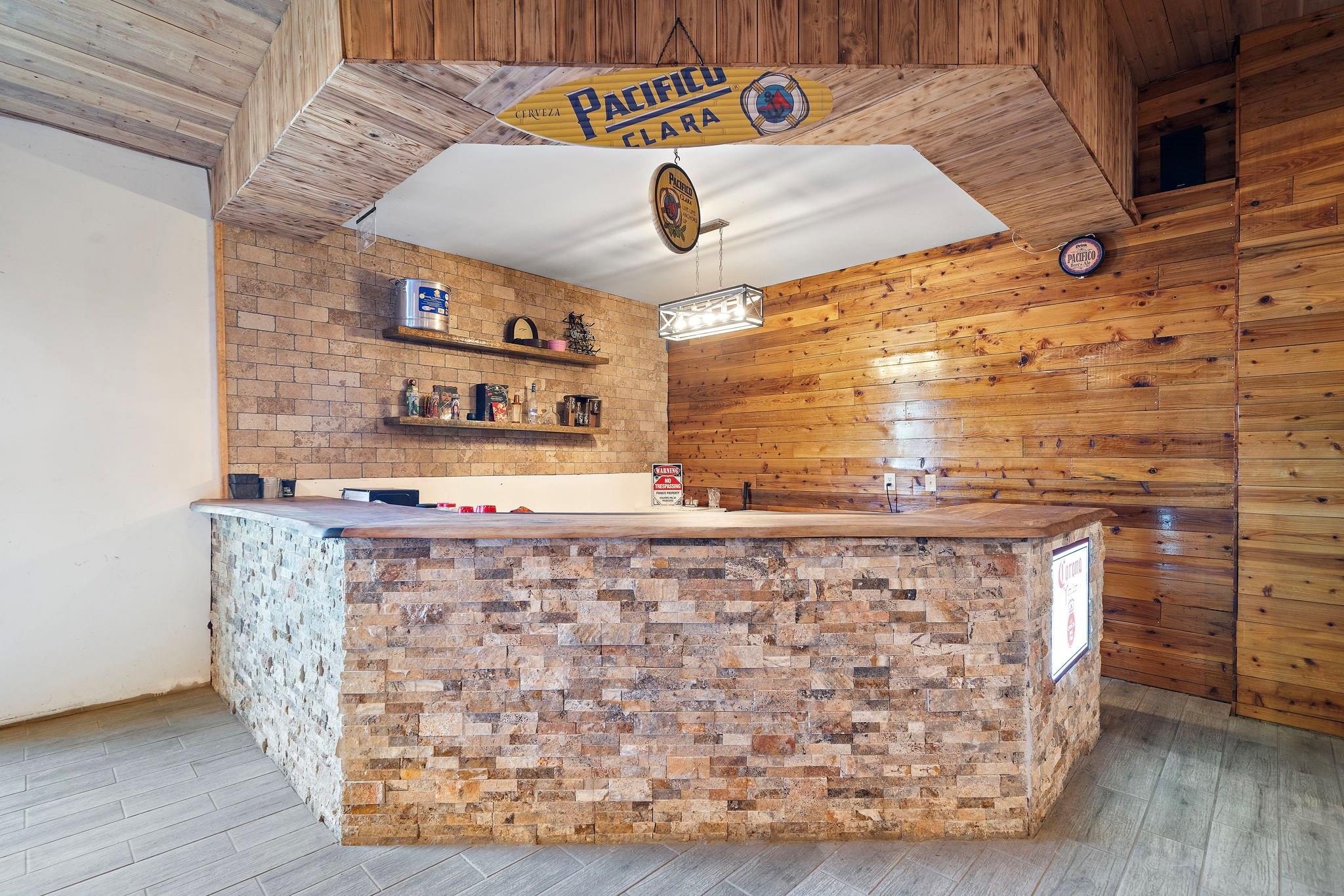 2236 Garden Rd Cr 109