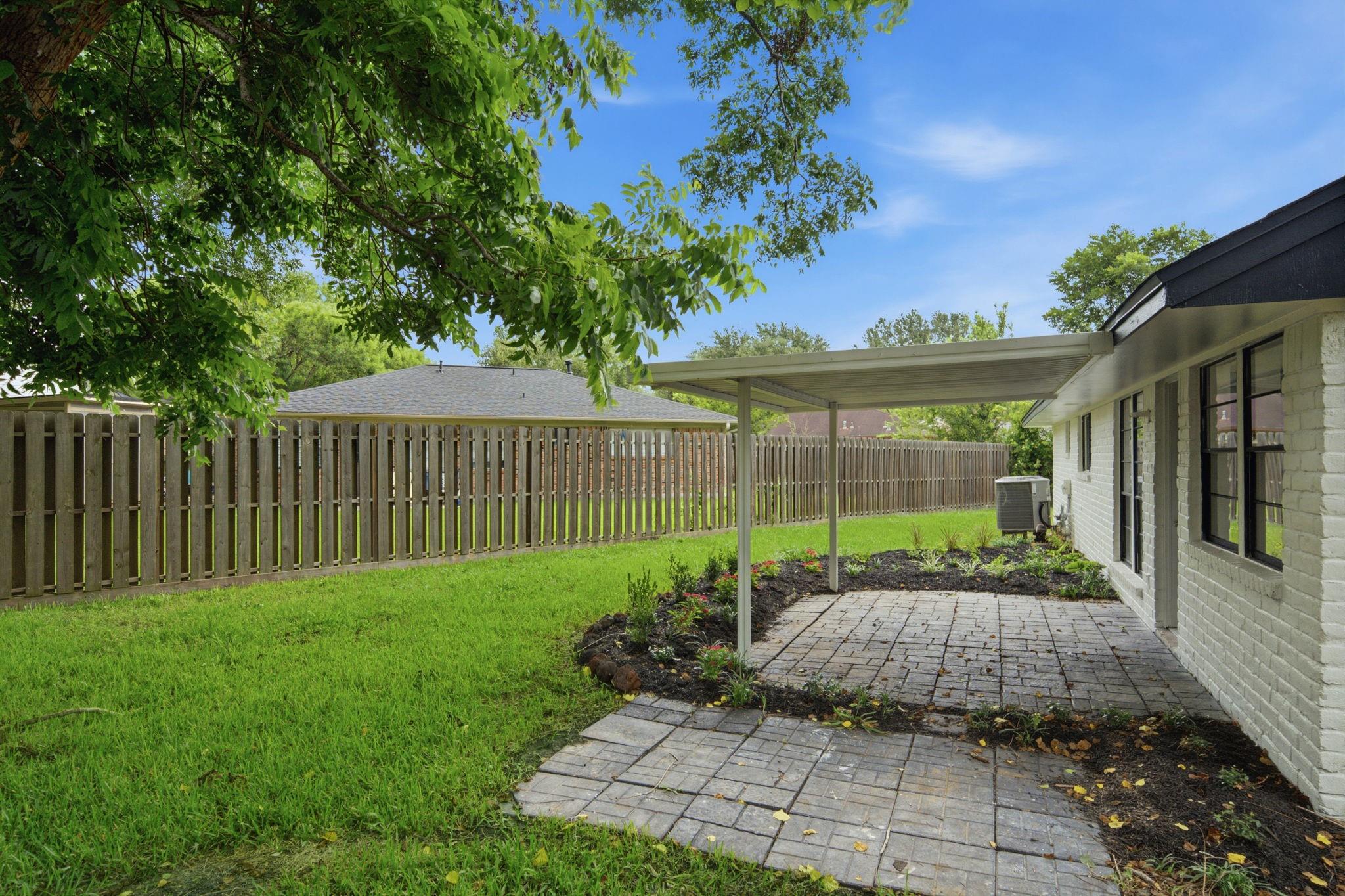 5703 Woodville Lane