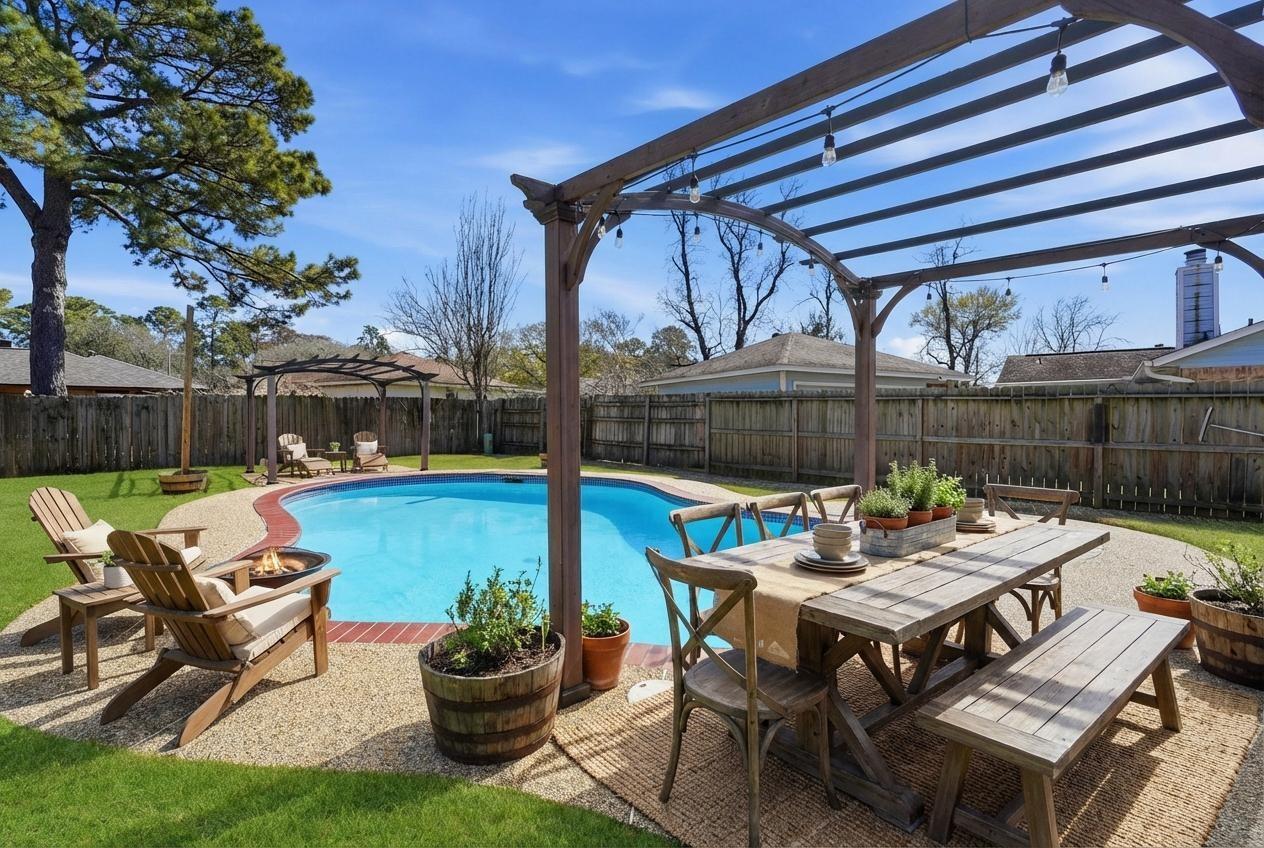 21330 Greenham Drive