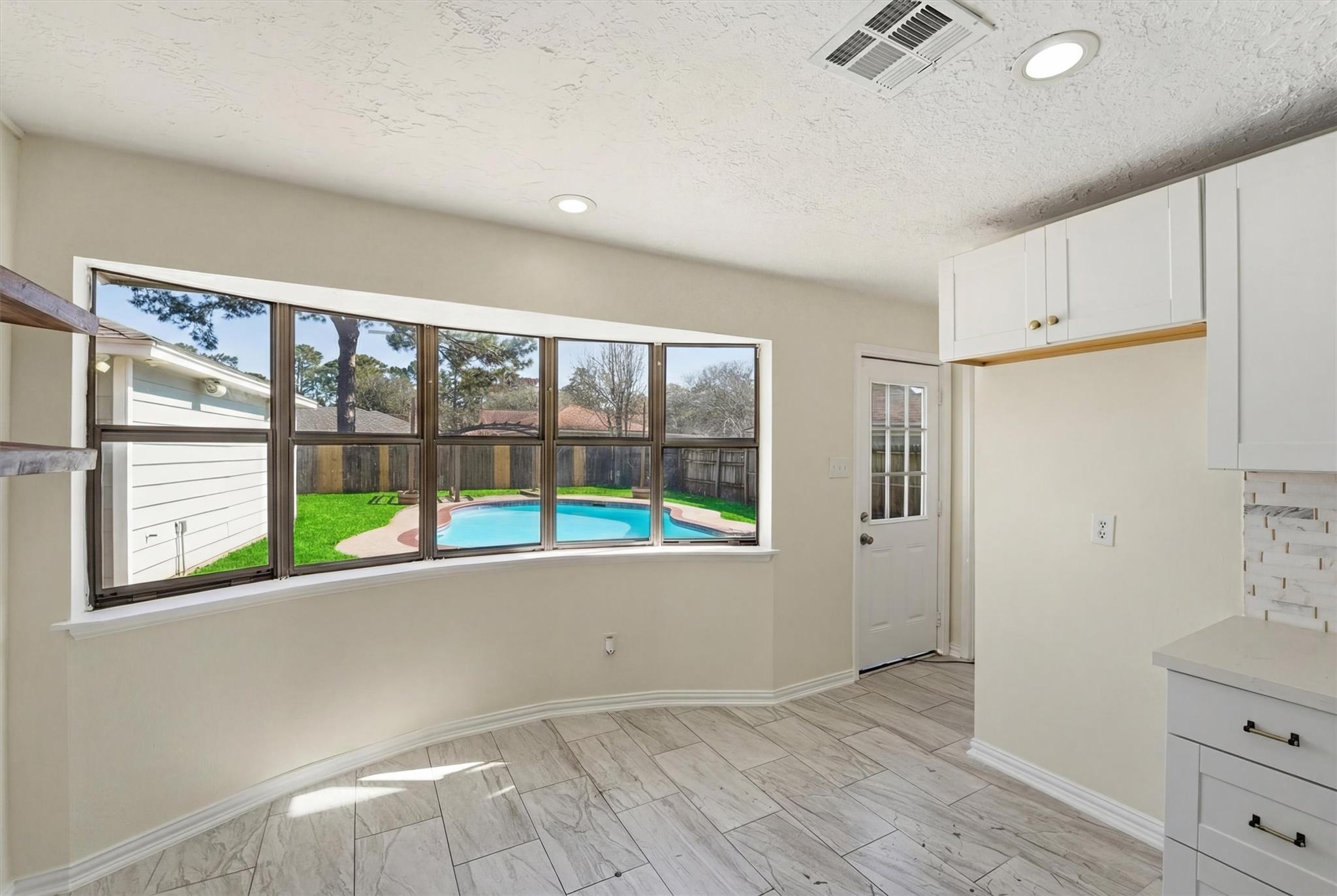 21330 Greenham Drive