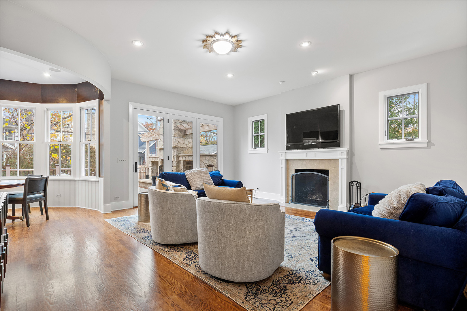 340 E Scranton Avenue