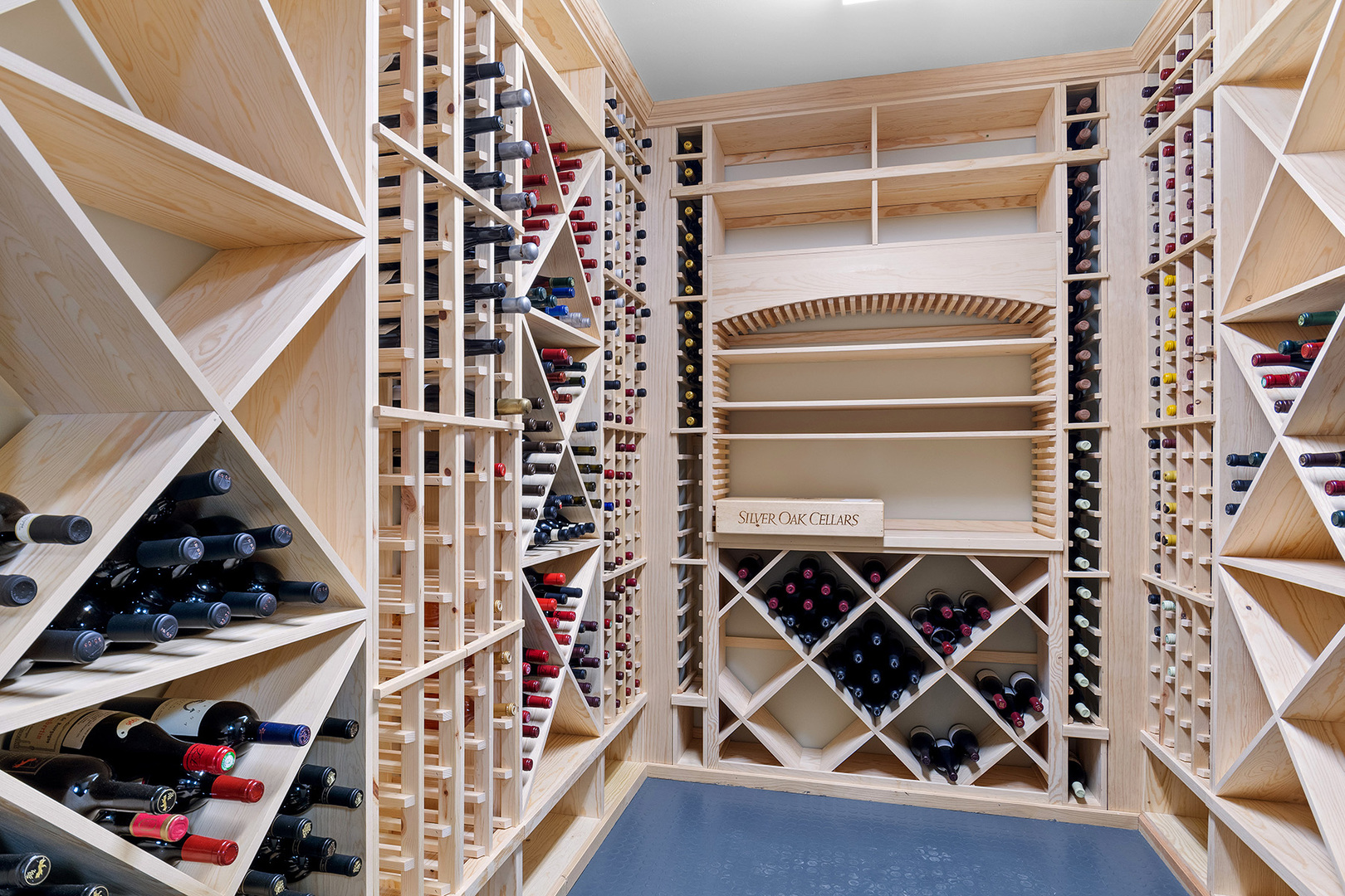 340 E Scranton Avenue