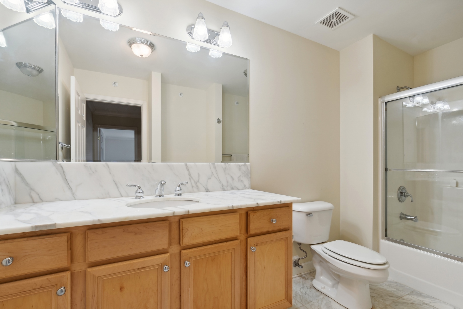 1112 Pine Oaks Circle