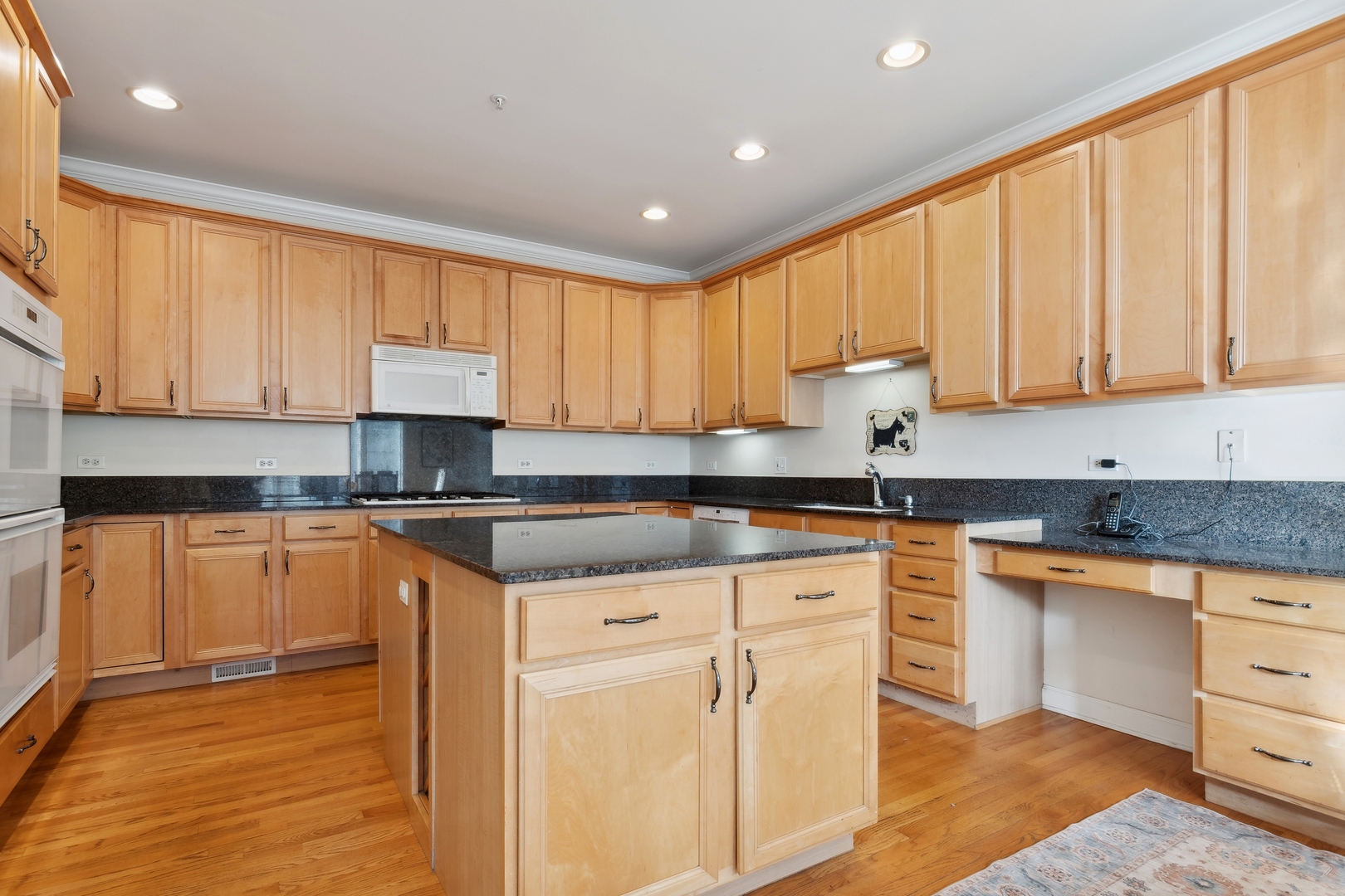 1112 Pine Oaks Circle