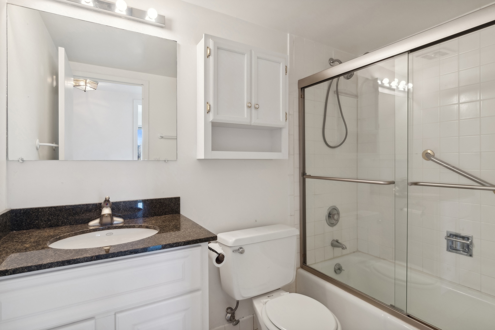 1301 N Western Avenue Unit: 320