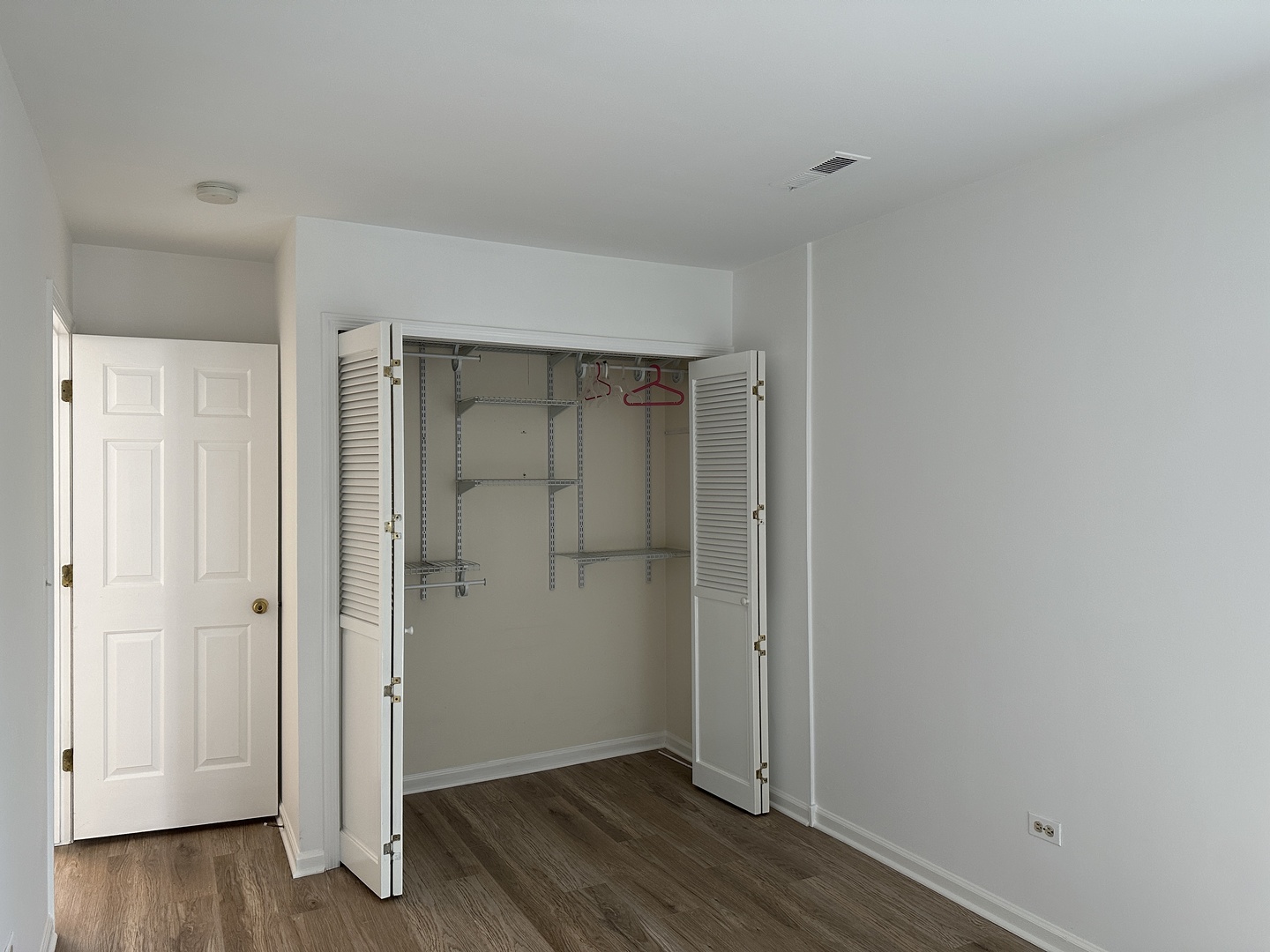 15 E North Avenue Unit: 2