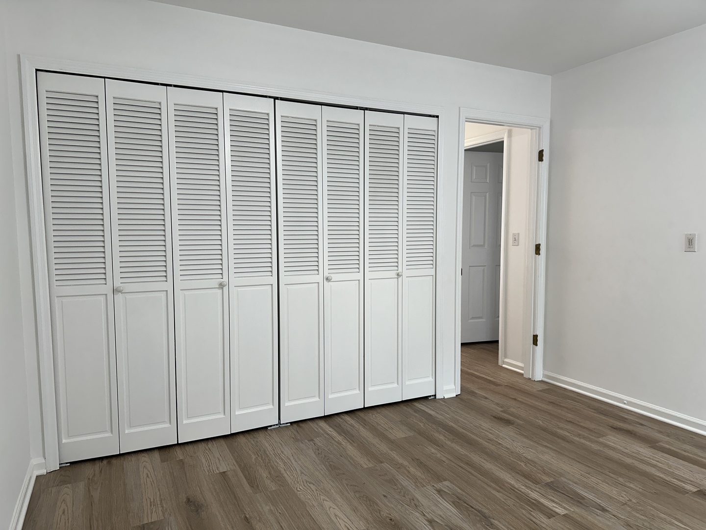 15 E North Avenue Unit: 2