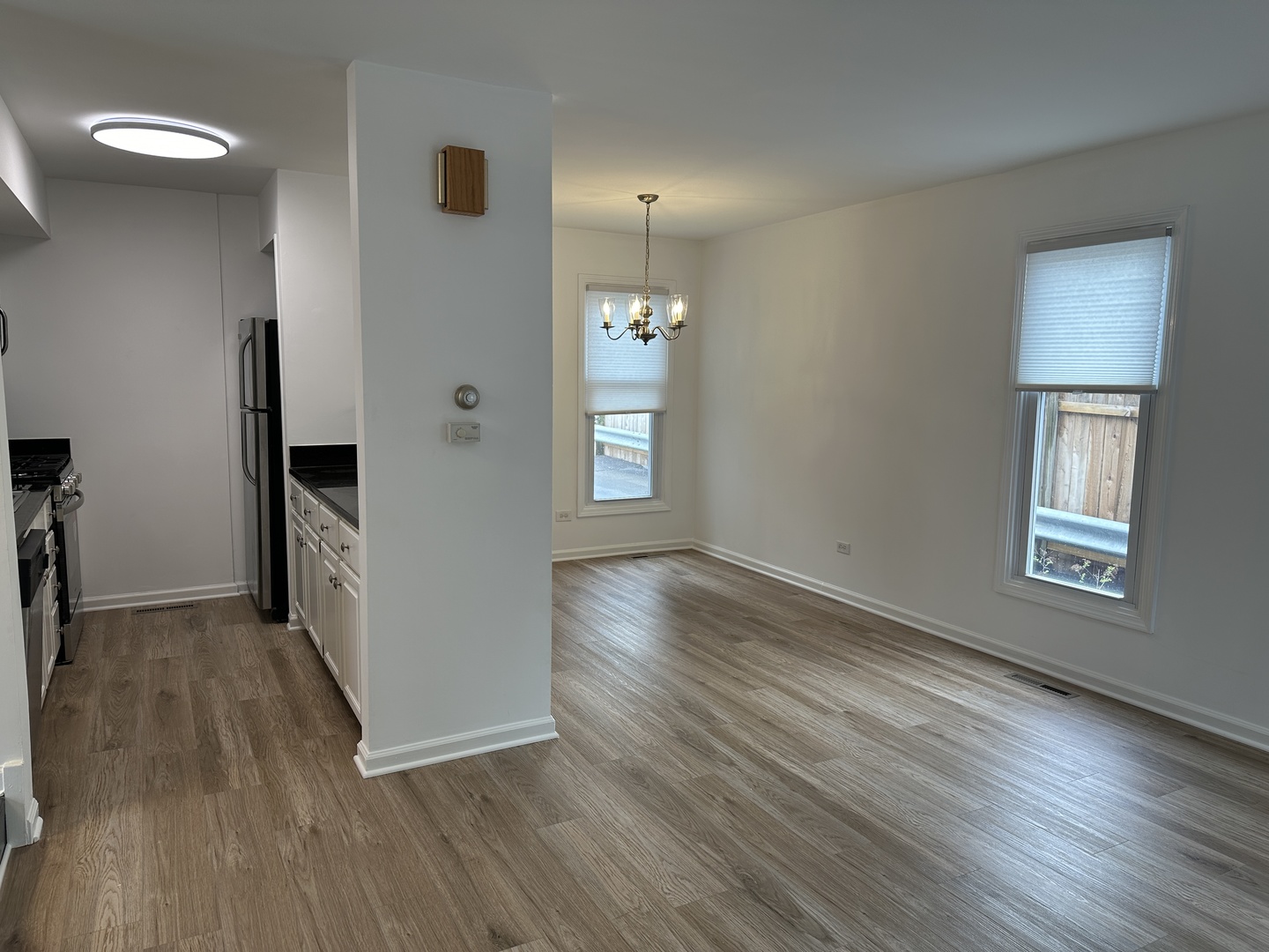 15 E North Avenue Unit: 2