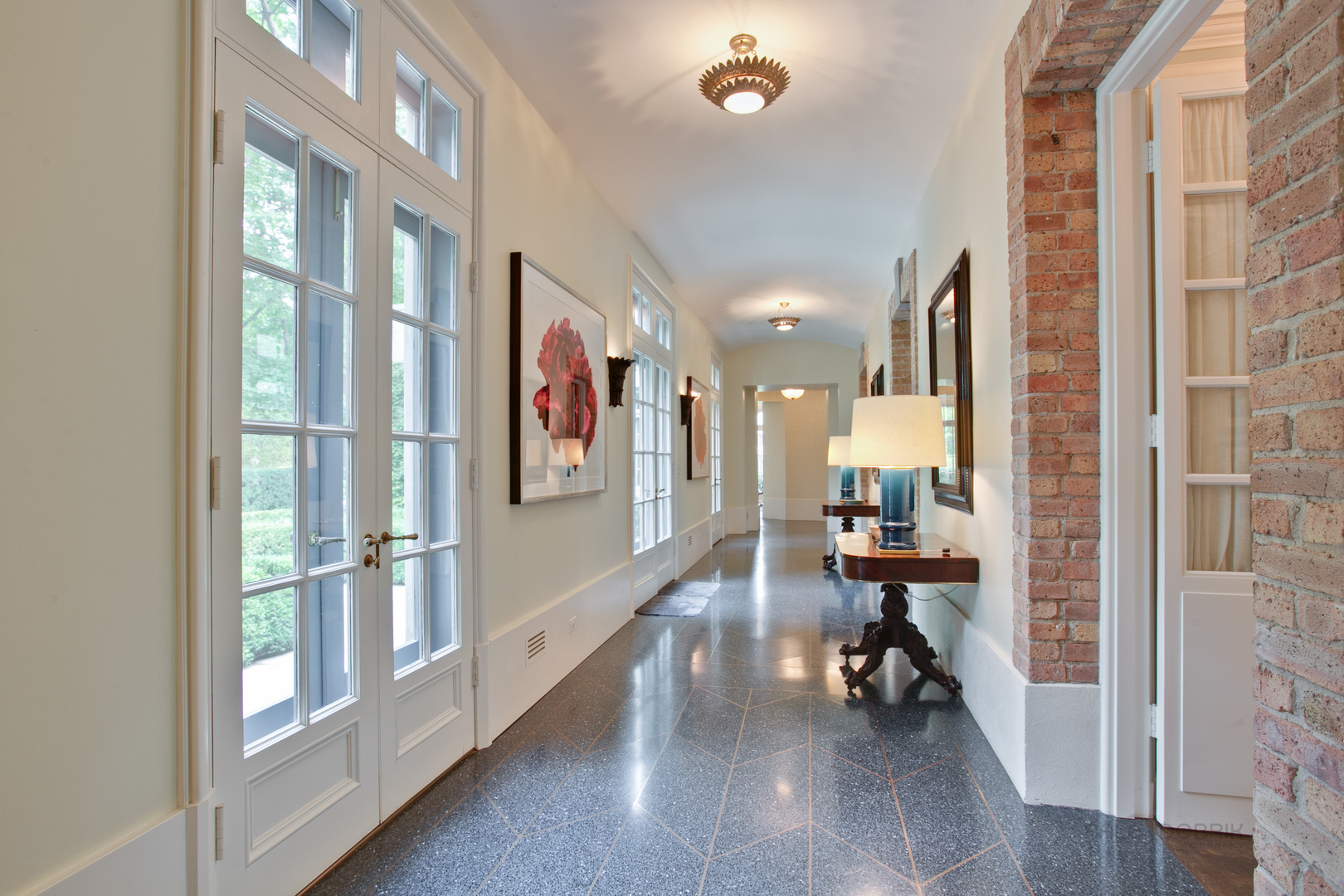 131 Moffett Road