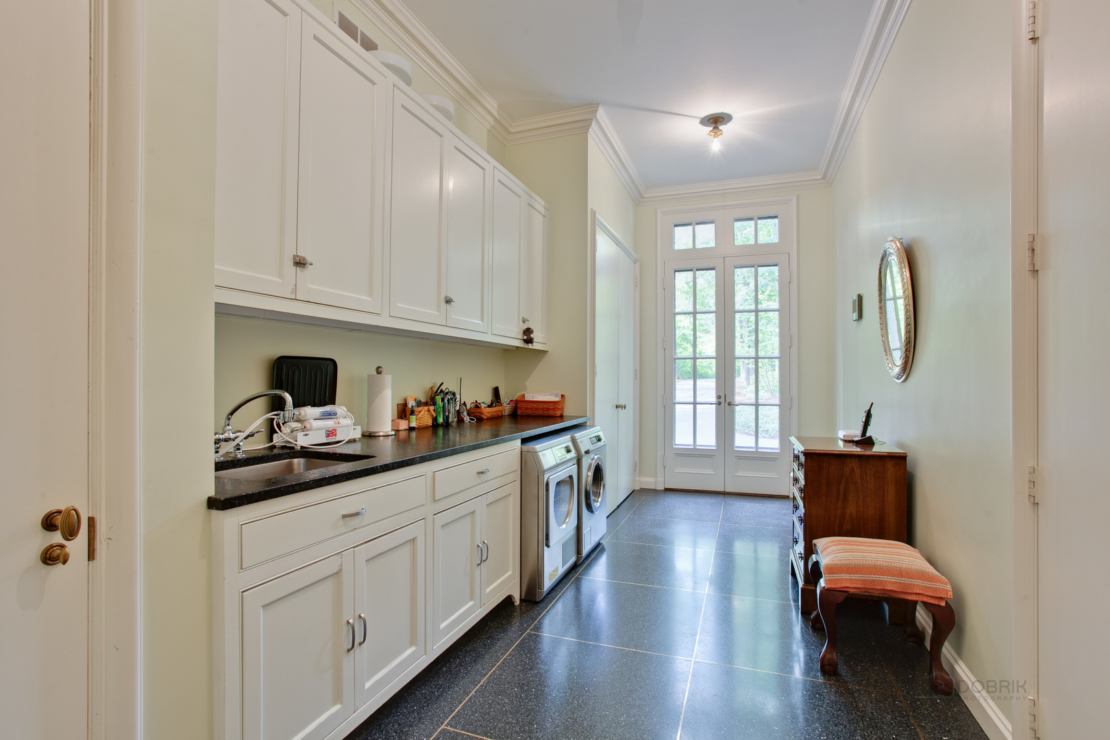 131 Moffett Road