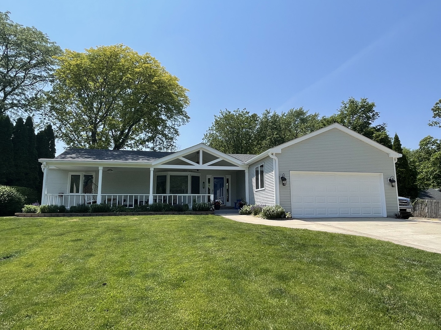 360 Mawman Avenue