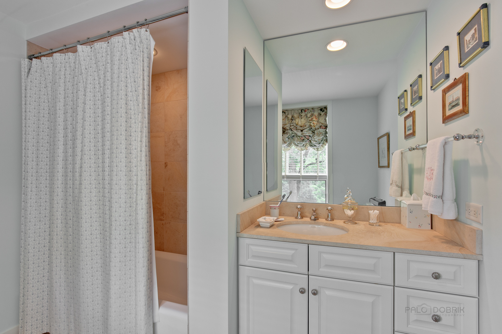 531 N Mayflower Road Unit: 531