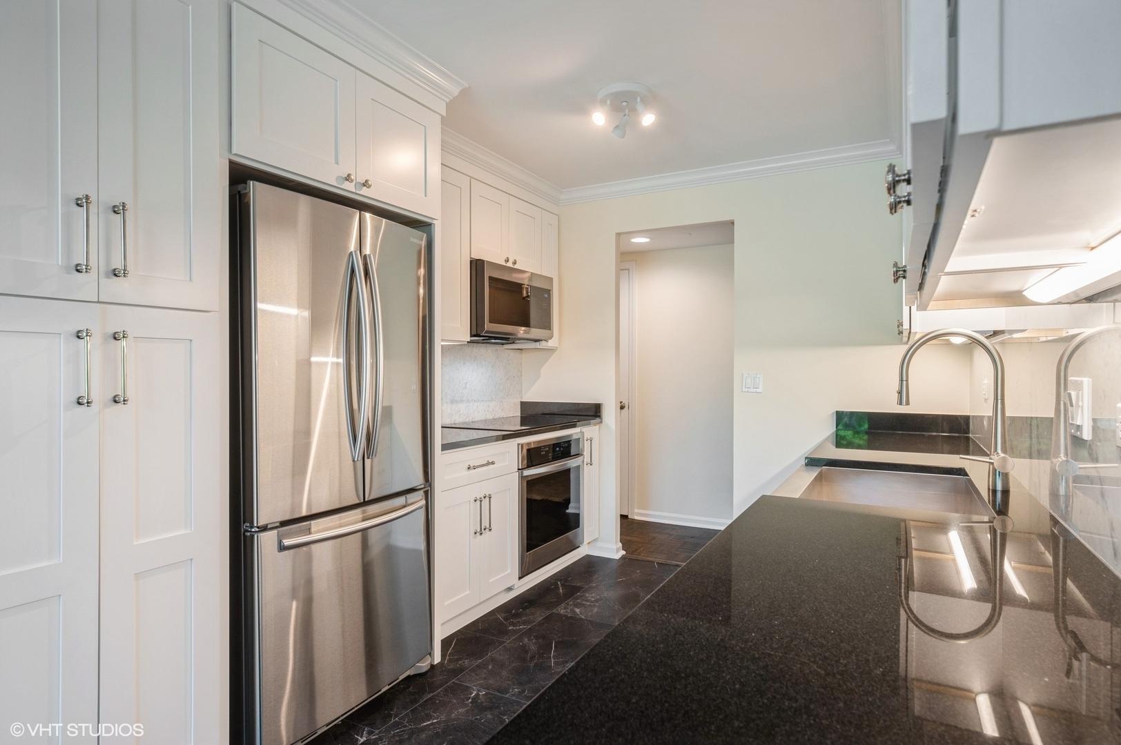 90 E Franklin Place Unit: 106