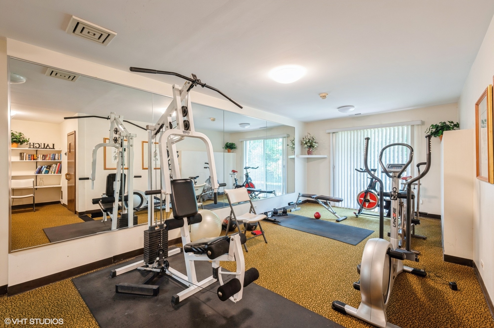 90 E Franklin Place Unit: 106