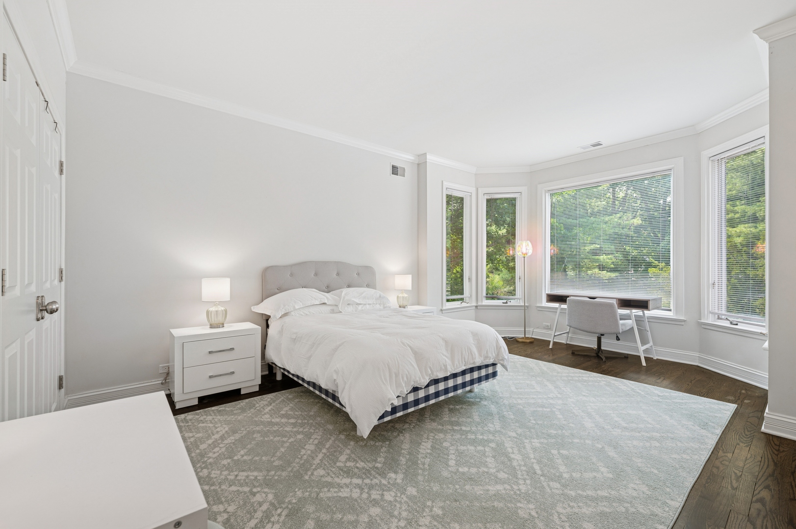 101 N Mayflower Road